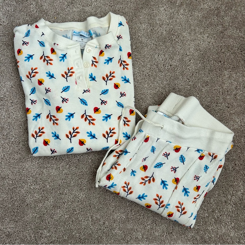 Aldi Women's Leaf Print Thermal Pajama Set - Cream